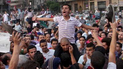 متظاهروا التحرير في طريقهم للاتحادية بعد خبر زحف الاخوان