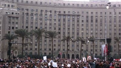 جنازة شعبية صباح اليوم بالميدان تحمل نعشا علية صورة