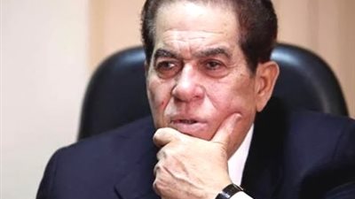 مصادر :الجنزوري سيتولي الوزراء ..وتعطيل العمل بالدستور..وحل الشوري