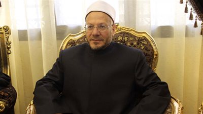 المفتي : المسلم يجب ان يكون حريصا علي ألا تلوث يده بدم