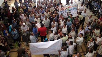 عاملون التربية والتعليم بالغربية يرفضون المكافأة