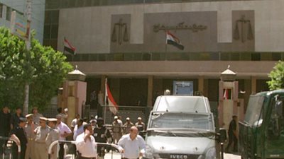 غدا.. محكمة الجنح بسوهاج تنظر تجديد حبس طالب الثانوى قاتل والده 