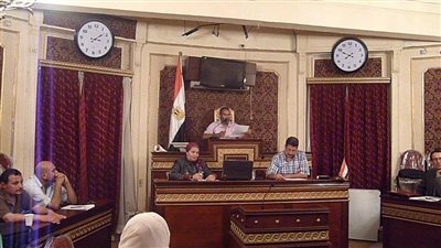 بالصور : برلمان المعلمين يطالب بتشريعات جديدة بالدستور للحفاظ علي كرامة المعلم وتطوير التعليم 