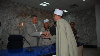  بمناسبة الاحتفال بليلة القدر : تكريم 69 من حفظة القرآن الكريم و11 من المحفظين والإداريين بسوهاج