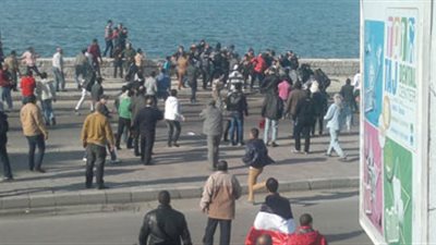 مؤيدو مرسي قطعون الكورنيش بالاسكندرية