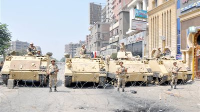 بالصور : القوات المسلحة تنتشر بالقاهرة الكبرى ومحافظات الجمهورية