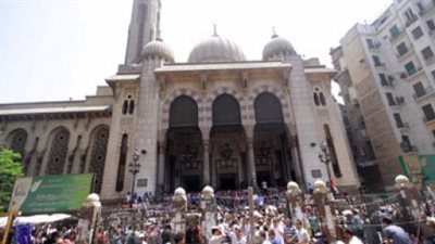 الشرطة والجيش يخلي الفتح من أنصار مرسي