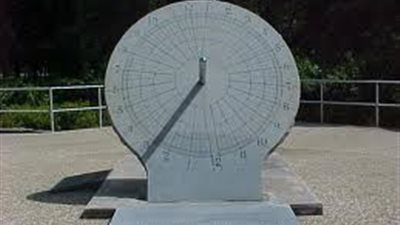 أثري مصري يعد رسالة ماجستير عن الساعة الشمسية بمساجد تونس 