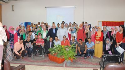 عزت يفتتح مشروع الطرق المؤدية الى التعليم العالى