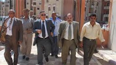  محافظ سوهاج يتفقد المدارس شاهد عيان علي عدم نظافة المدارس 