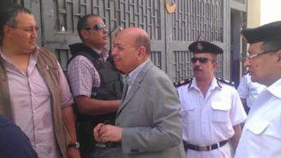 خبراء المفرقعات فى المدارس