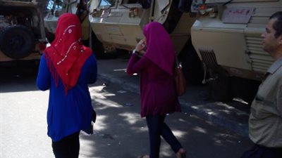 طلاب عين شمس اختلفوا علي الضبطية واتفقوا علي تطبيقها بشروط ورقابة مشددة 