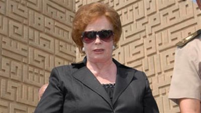 جيهان السادات عضوا بمجلس امناء جامعة النهضة 