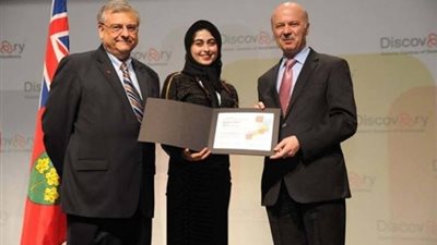  حفيدة الخميني تستر ابنتها 