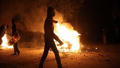 مصرع طالب ثانوي في اشتباكات بين مؤيدين ومعارضين لمرسي بالسويس