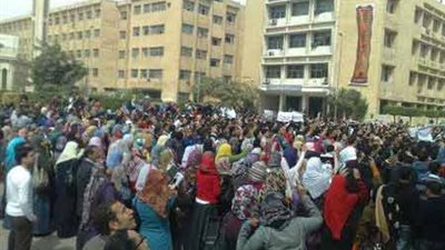 اشتباكات بالخرطوش والمولوتوف وسقوط مصابين بجامعة الزقازيق 