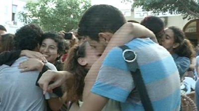 المغرب ..اعتصام بالقبلات تضامن مع طالب وطالبة قبض عليهما بسبب قبلة