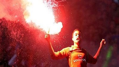  ترحيل التراس أهلاوي من مطار القاهرة إلي وادي النطرون 