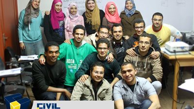 رئيس جامعة بنها ينفي علاقة الجامعة بالانتماءات السياسية