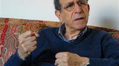 وزير التعليم العالي يبحث تطوير المستشفيات الجامعية مع 5 بنوك