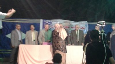 اللجنة النقابية للمعلمين باسيوط تكرم المتفوقين والامهات المثاليات 