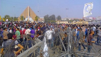 قوات الامن تلقي الفبض علي 17 طالبا من 