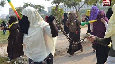 طالبات ضد الانقلاب بجامعة الازهر ..