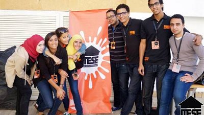 طلاب جامعة المستقبل ينفذون نموزج البورصة 