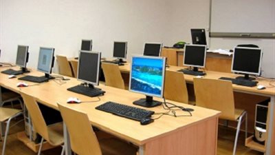 خريجو التربية النوعية يطالبون بتغيير المسمي الوظيفي الي 