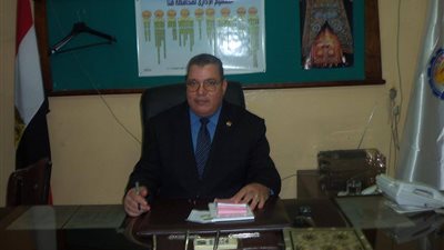 بعد استغاثته بالوزير: معلم بقنا لـ  وكيل الوزارة