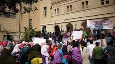 أمن جامعة القاهرة يغلق مداخل القبة تخوفا من اقتحام مسيرة الإخوان