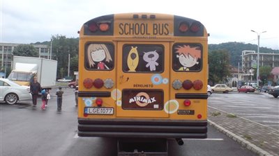 الكويت ..سائق يغلق أبواب أتوبيس الحضانة علي طفل لمدة 3 ساعات 