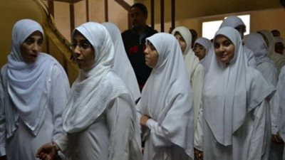 مليونير بالدانمارك يطلب إحدى فتيات «7 الصبح» زوجة لأبنه