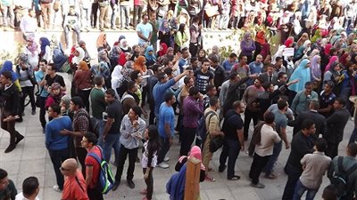 مسيرة لطلاب حلوان للدعوة الي مظاهرات الرجولة موقف ..غدا