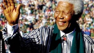وفاة نيلسون مانديلا عن عمر 95 عاما