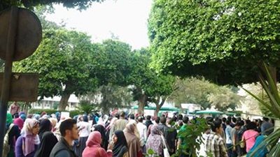 طالبات الإخوان بالازهر ينظمون مسيرة لشارع يوسف عباس