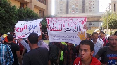 جامعة عين شمس تحذر طلابها من التظاهر خارج الاسوار