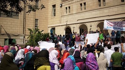 قوات الامن تنتشر في محيط النهضة بعد اشتباكات طلاب الإخوان وأمن جامعة القاهرة