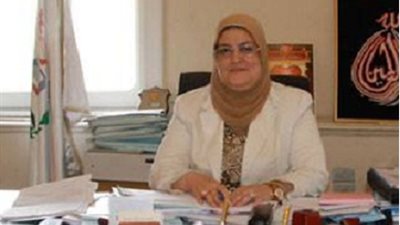 وشاح ودرع لـ  مايسة فاضل من الطلاب في تنصيب اتحاد المدارس