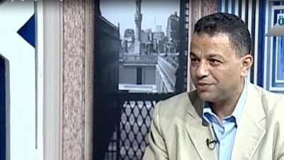 كمال : يحذر من وجود نسخة مضروبة من الدستور تباع علي الارصفة