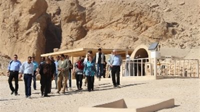 أشتون في الأقصر هايصه .. وشوارع القاهرة من الاخوان لايصه