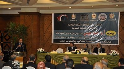 عيسي : طلاب الجامعات هم اساس النهضة والتقدم