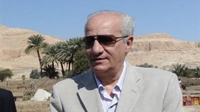 العثور على مقبرة رئيس صانعي “البيرة” في عصر الأسرة 19 بالأقصر