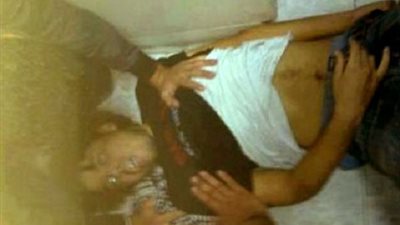 إحالة 5 طلاب للتحقيق بسبب تعليق لافتات احتجاجية علي ظهورهم