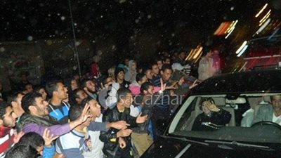 علامة رابعه انقذت (عريس ) من مظاهرات طلاب جامعة الازهر