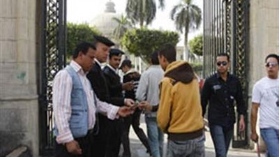 هدوء حذر بجامعة عين شمس ..وتكثيف أمني علي البوابات