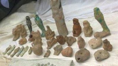 وزارة الآثار: ضبط 1524 قطعة أثرية بمنزل شخص بالجيزة