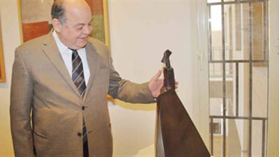 وزير الثقافة يتفقد متحف آدم حنين