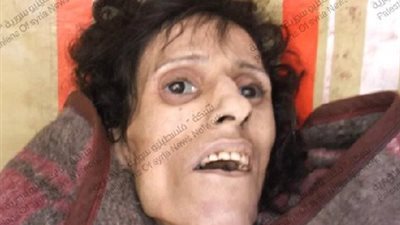 الجوع يقتل لاجئة فلسطينيه بمخيم اليرموك المحاصر بدمشق