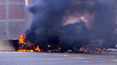 بالفيديو : القبض علي 5 طلاب اخوان بجامعة اسيوط بعد اشعال النيران في سيارة ترحيلات